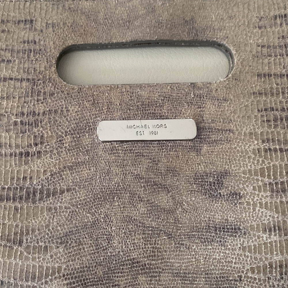 Michael Kors Collection Python messenger bag - Picture 3 of 5